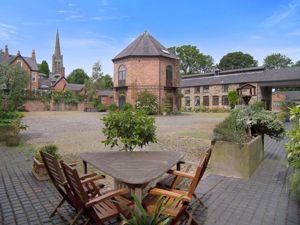 Photo 1- click for photo gallery